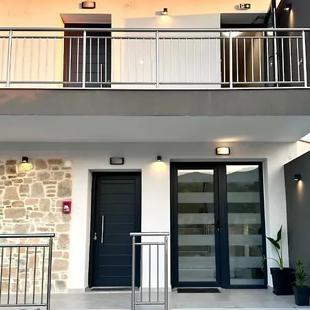 Mimoza Aparthotel 3*