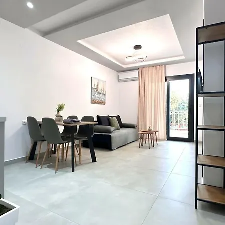 Mimoza Aparthotel 3*