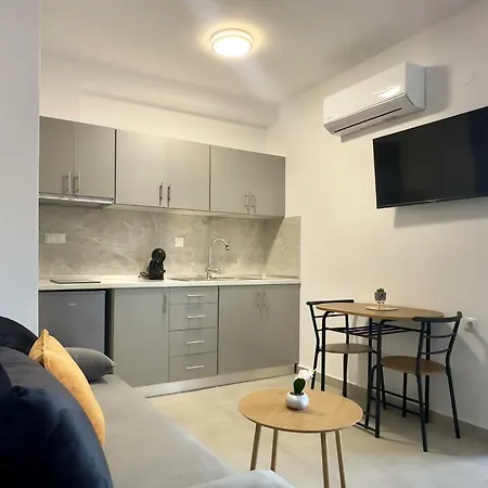 Mimoza Aparthotel 3*